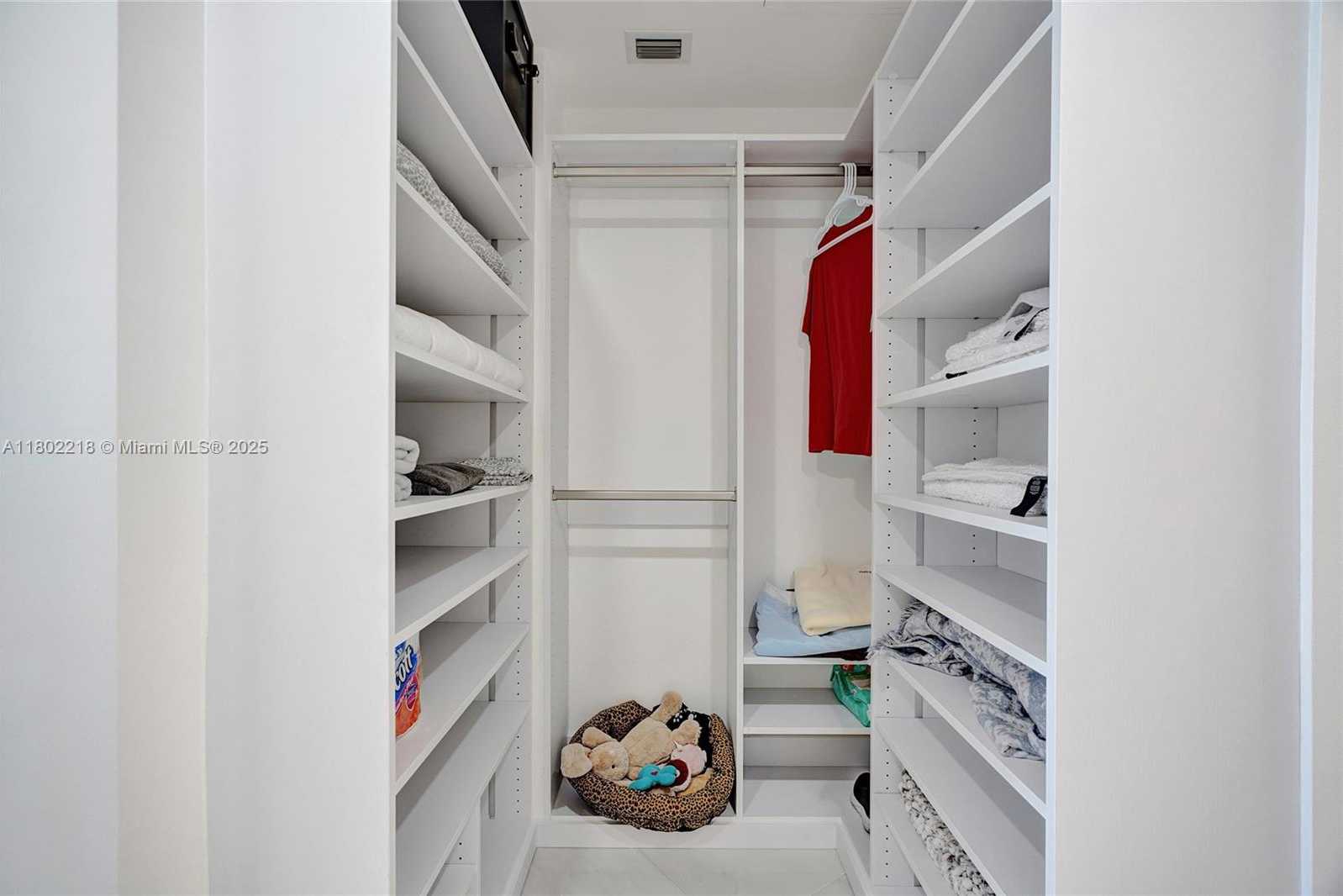Small Image of 18201 COLLINS AVE #808, Sunny Isles Beach Number 11