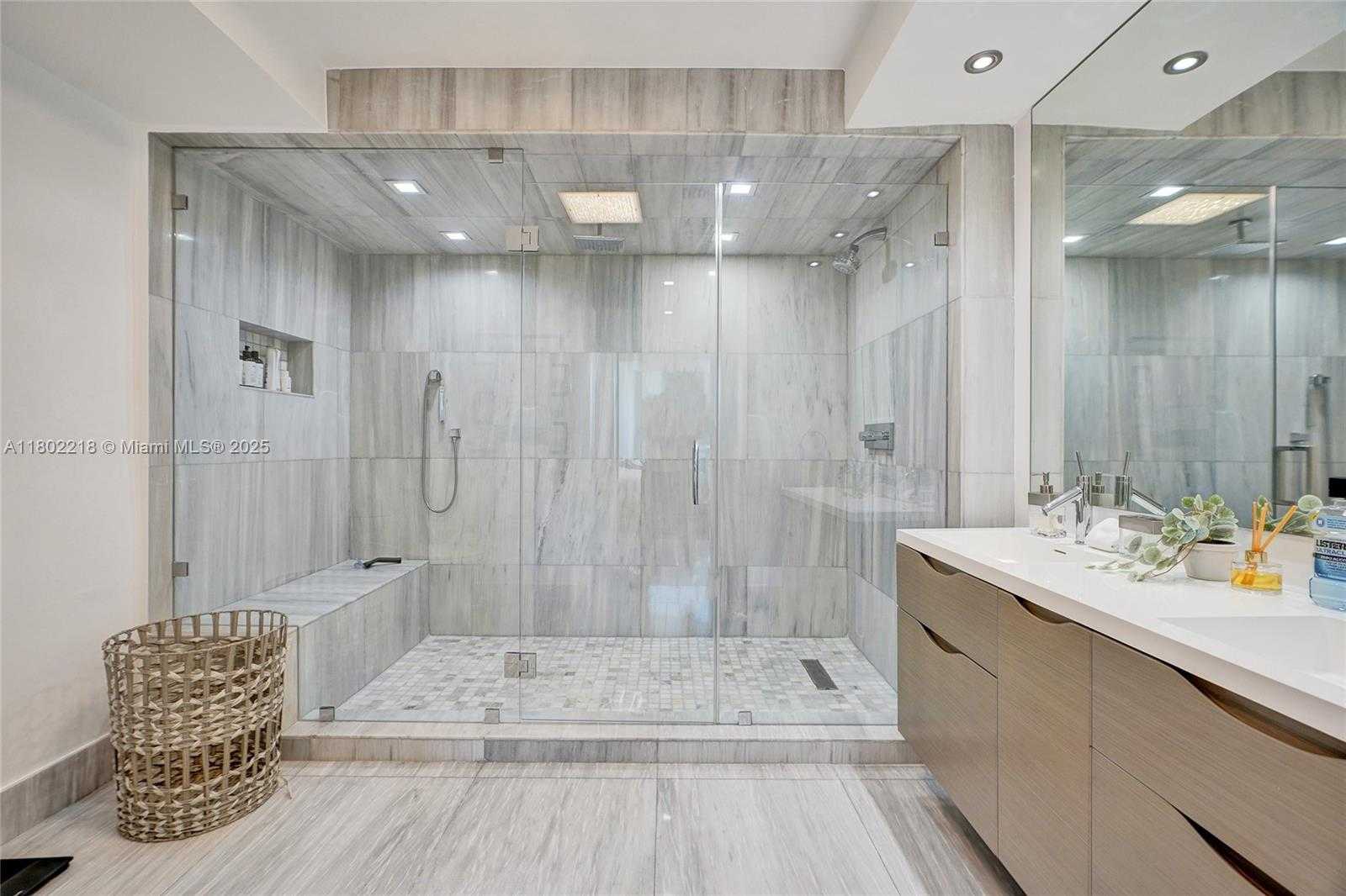 Small Image of 18201 COLLINS AVE #808, Sunny Isles Beach Number 12