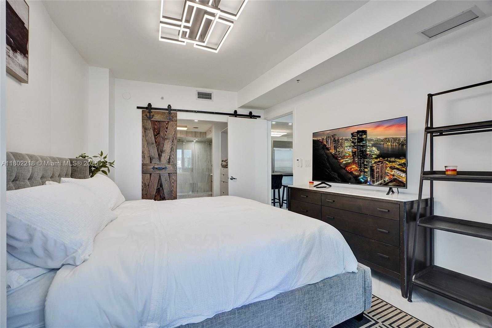 Small Image of 18201 COLLINS AVE #808, Sunny Isles Beach Number 9