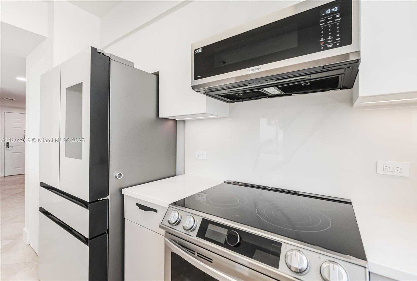 Small Image of 19501 #1613, Aventura Number 10