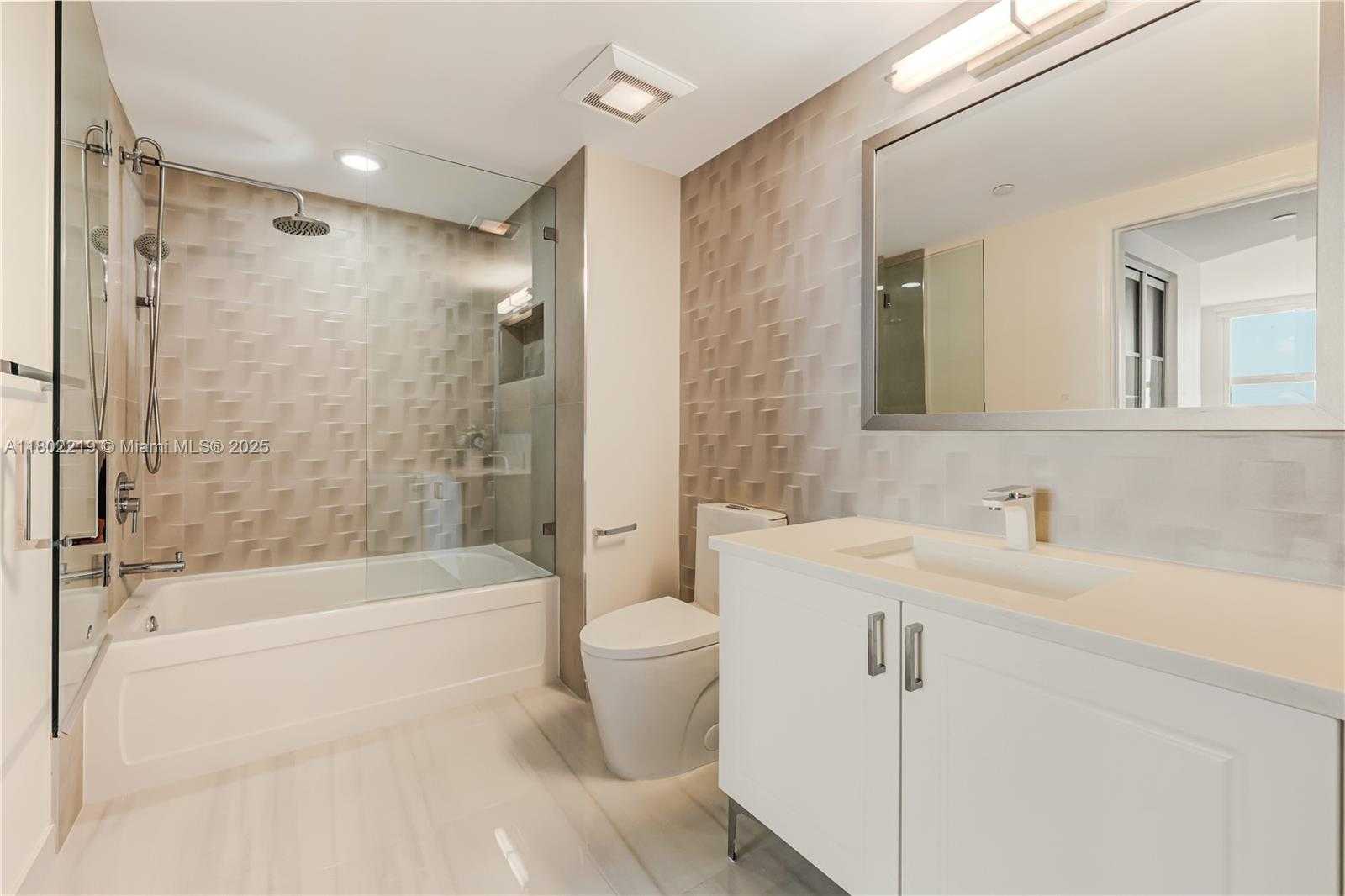 Small Image of 19501 #1613, Aventura Number 25