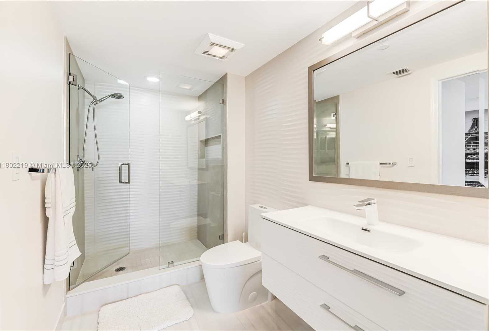 Small Image of 19501 #1613, Aventura Number 32