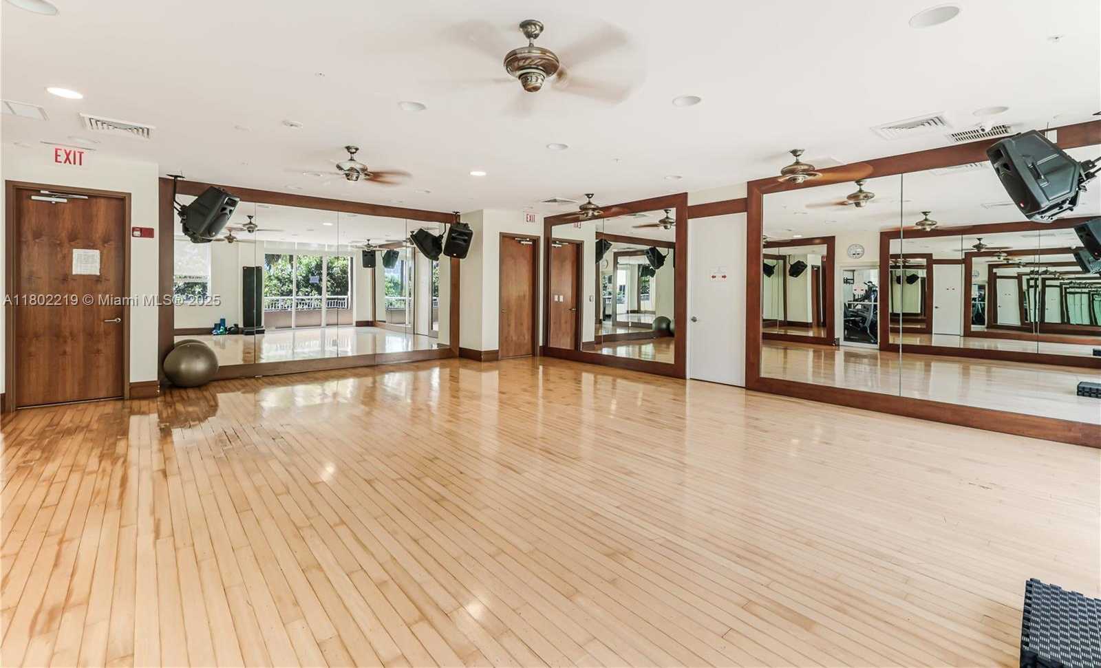 Small Image of 19501 #1613, Aventura Number 36