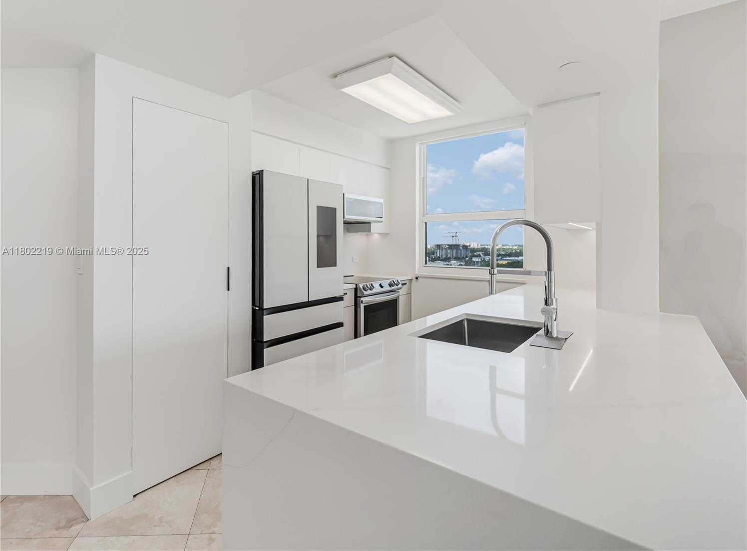 Small Image of 19501 #1613, Aventura Number 7