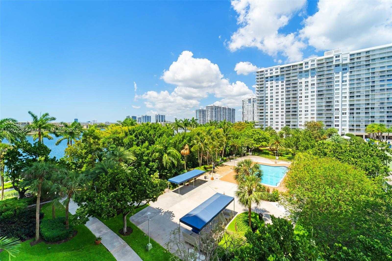 Small Image of 2851 NORTH EAST 183RD ST #510E, Aventura Number 17