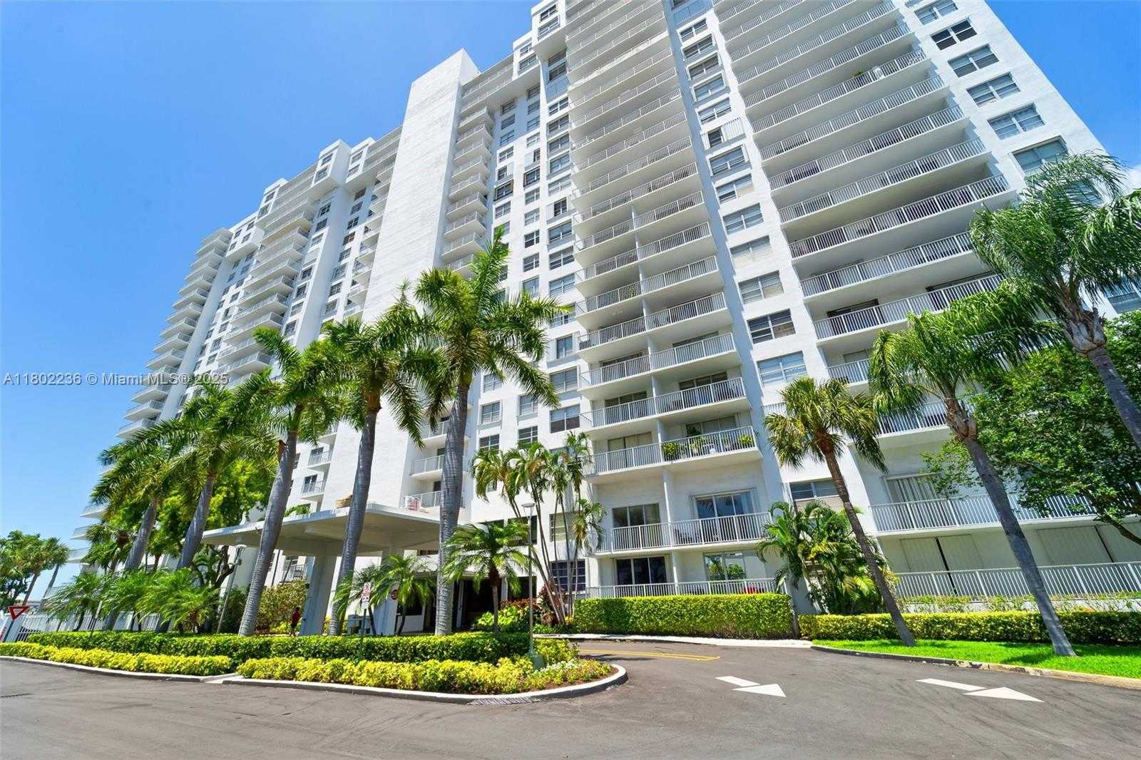 Small Image of 2851 NORTH EAST 183RD ST #510E, Aventura Number 20