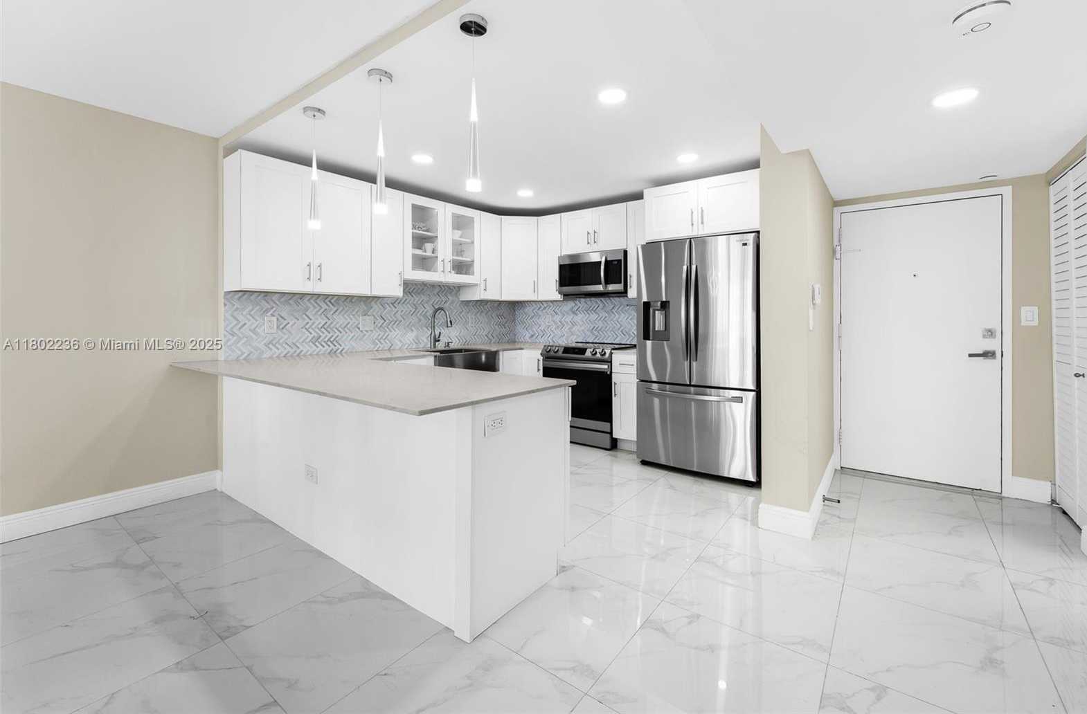 Small Image of 2851 NORTH EAST 183RD ST #510E, Aventura Number 6