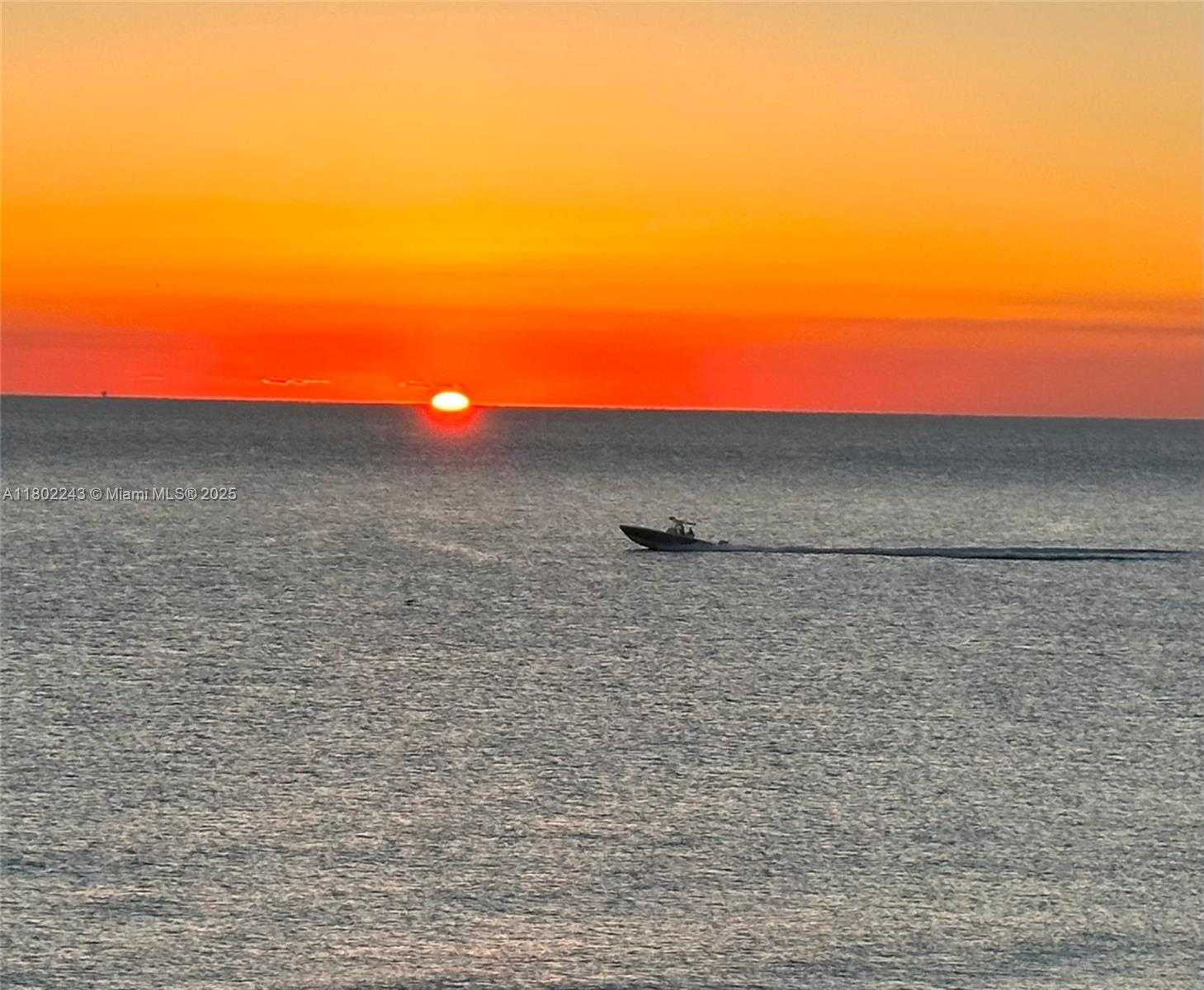 Small Image of 4510 EL MAR DR #405, Lauderdale By The Sea Number 2