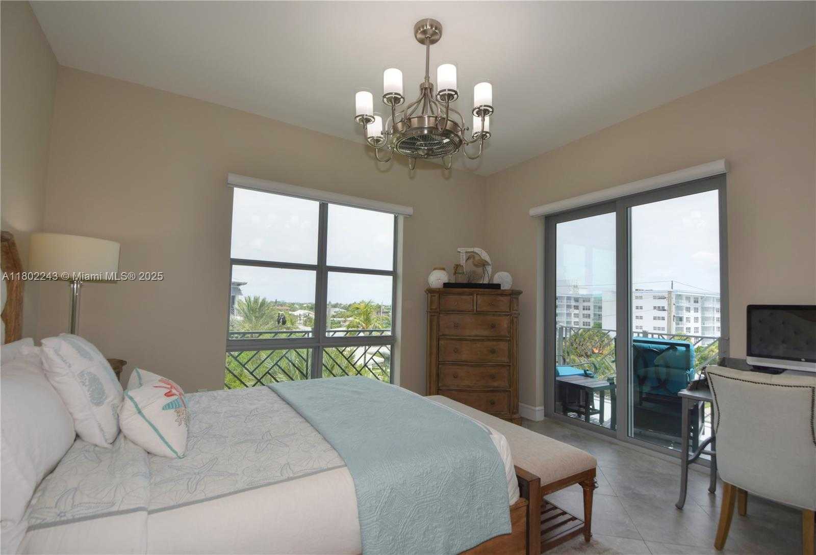 Small Image of 4510 EL MAR DR #405, Lauderdale By The Sea Number 20