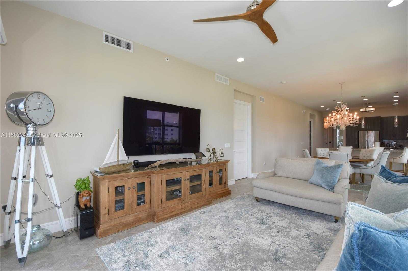 Small Image of 4510 EL MAR DR #405, Lauderdale By The Sea Number 33