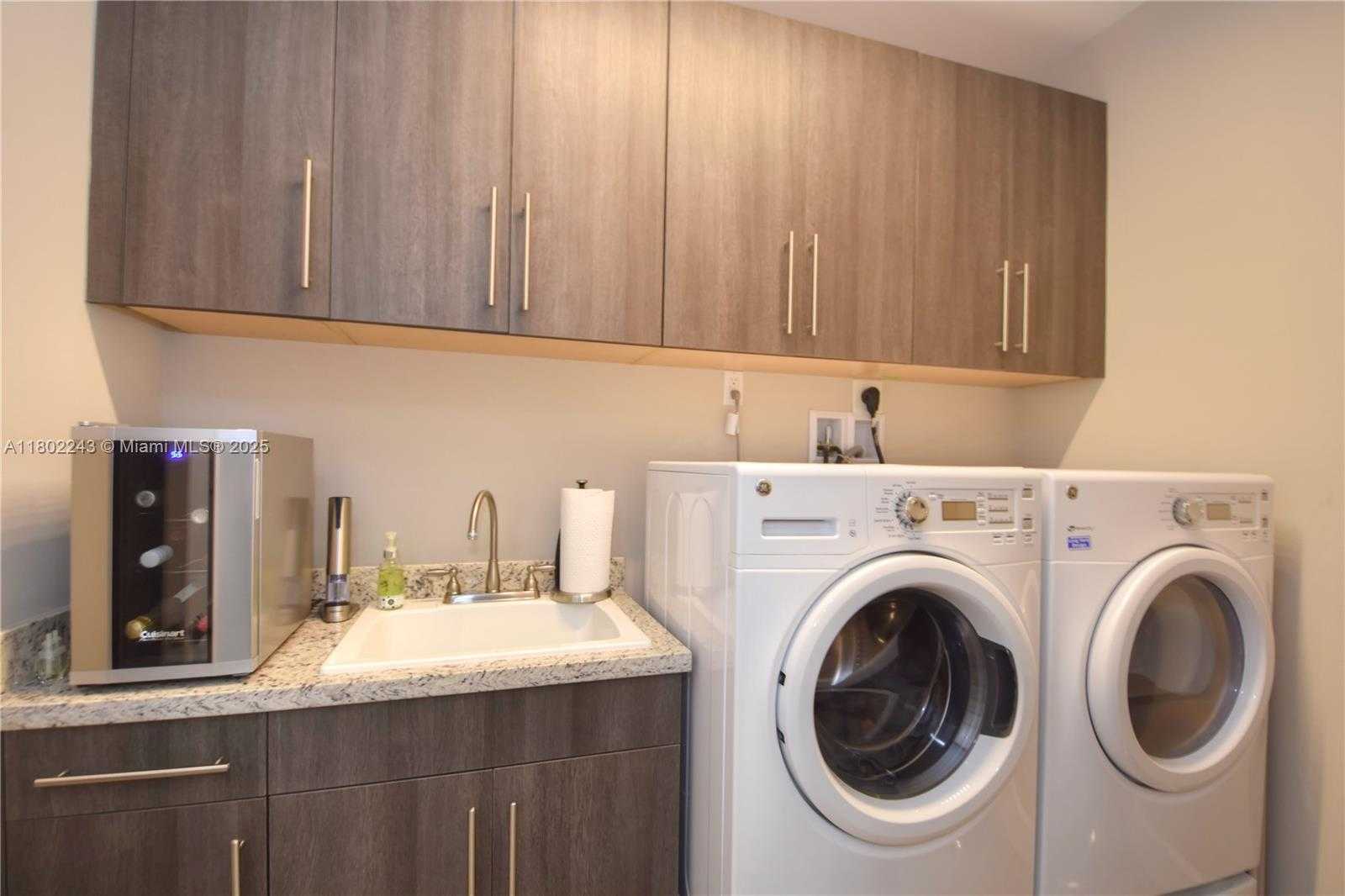 Small Image of 4510 EL MAR DR #405, Lauderdale By The Sea Number 34