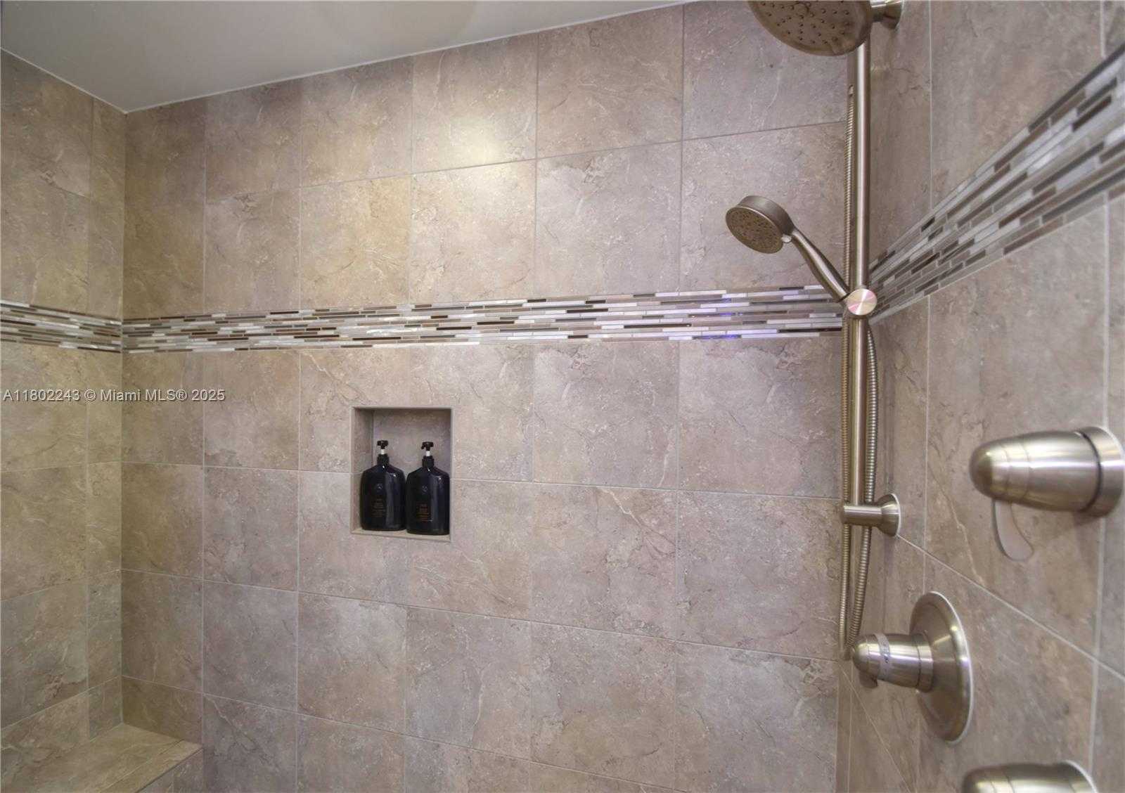 Small Image of 4510 EL MAR DR #405, Lauderdale By The Sea Number 38