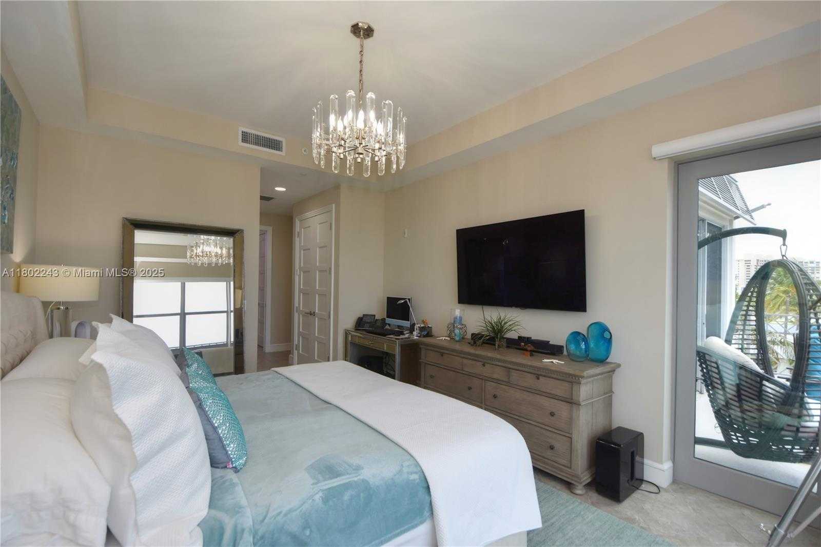 Small Image of 4510 EL MAR DR #405, Lauderdale By The Sea Number 41