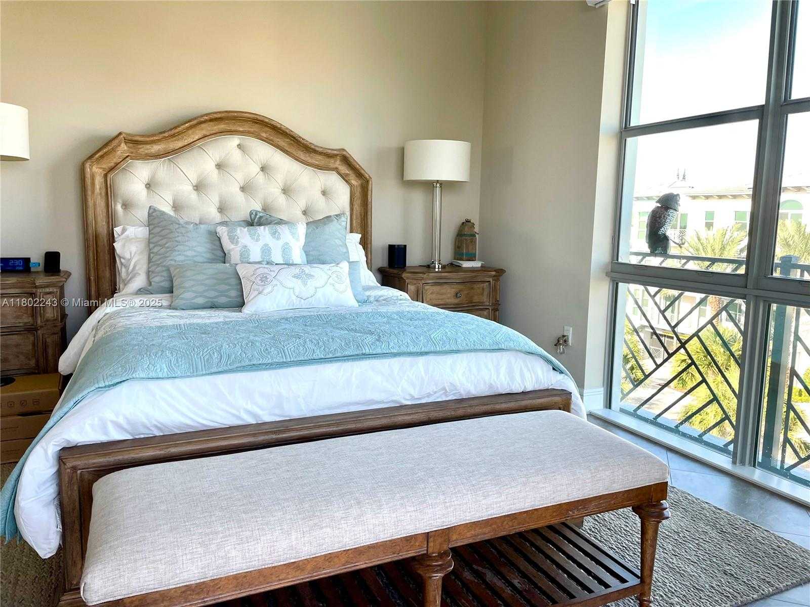Small Image of 4510 EL MAR DR #405, Lauderdale By The Sea Number 5