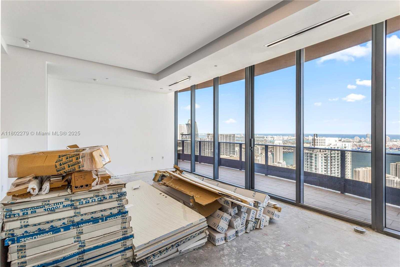 Small Image of 1000 BRICKELL PLZ #UPH6201, Miami Number 31
