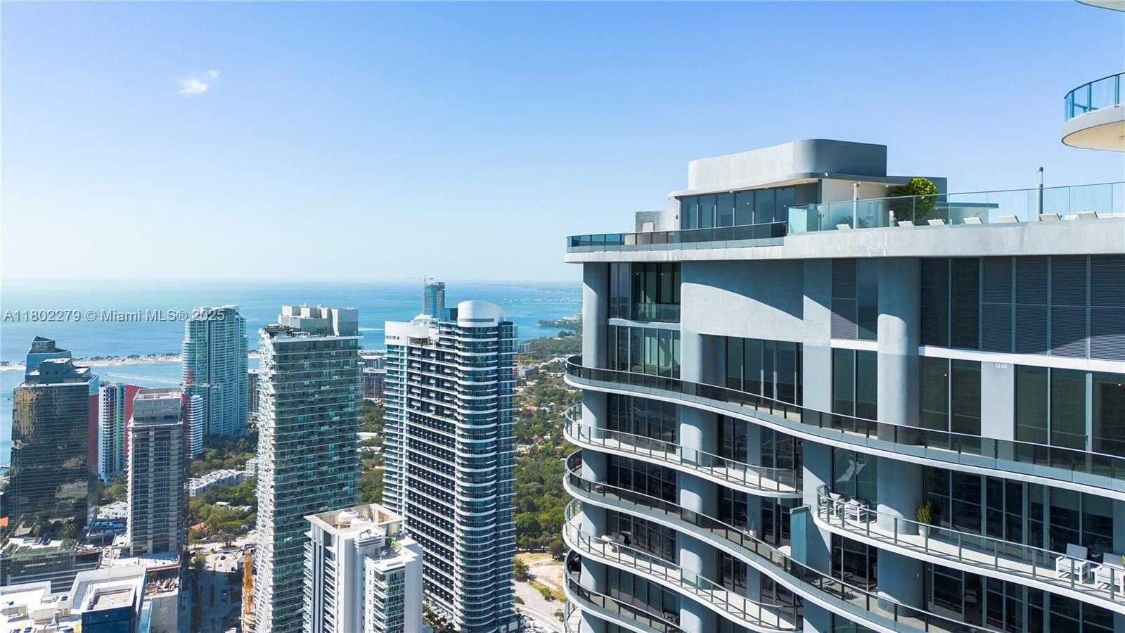 Small Image of 1000 BRICKELL PLZ #UPH6201, Miami Number 39