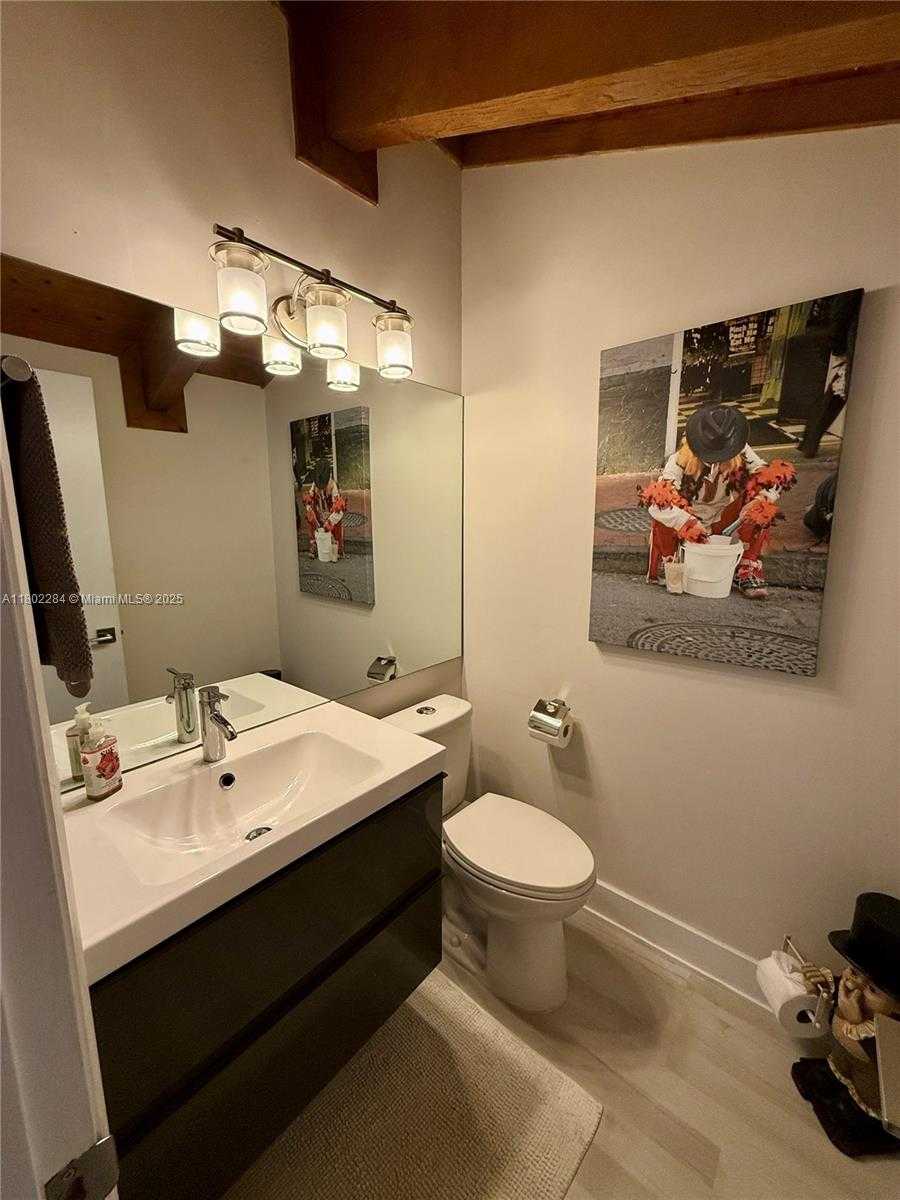 Small Image of 8961 SOUTH WEST 6TH CT, Plantation Number 12