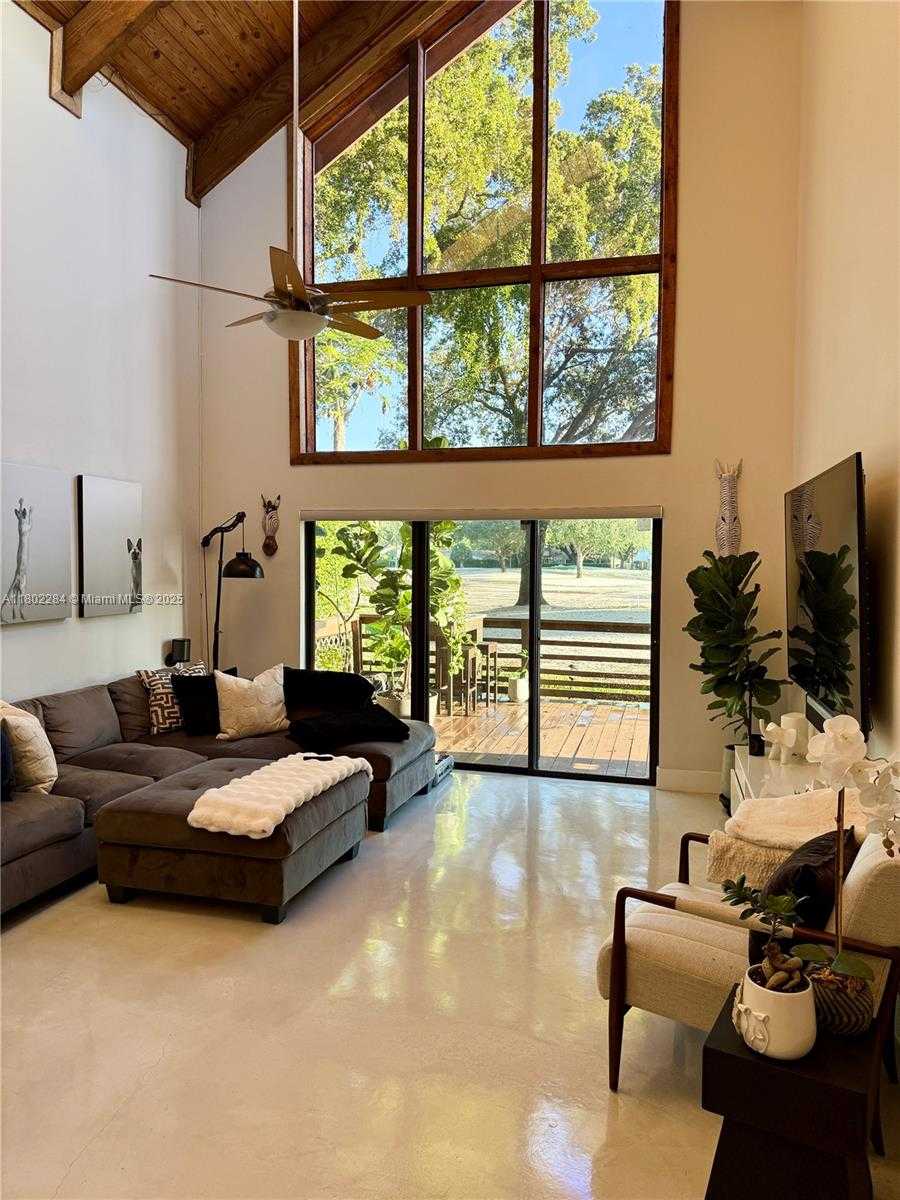 Small Image of 8961 SOUTH WEST 6TH CT, Plantation Number 3