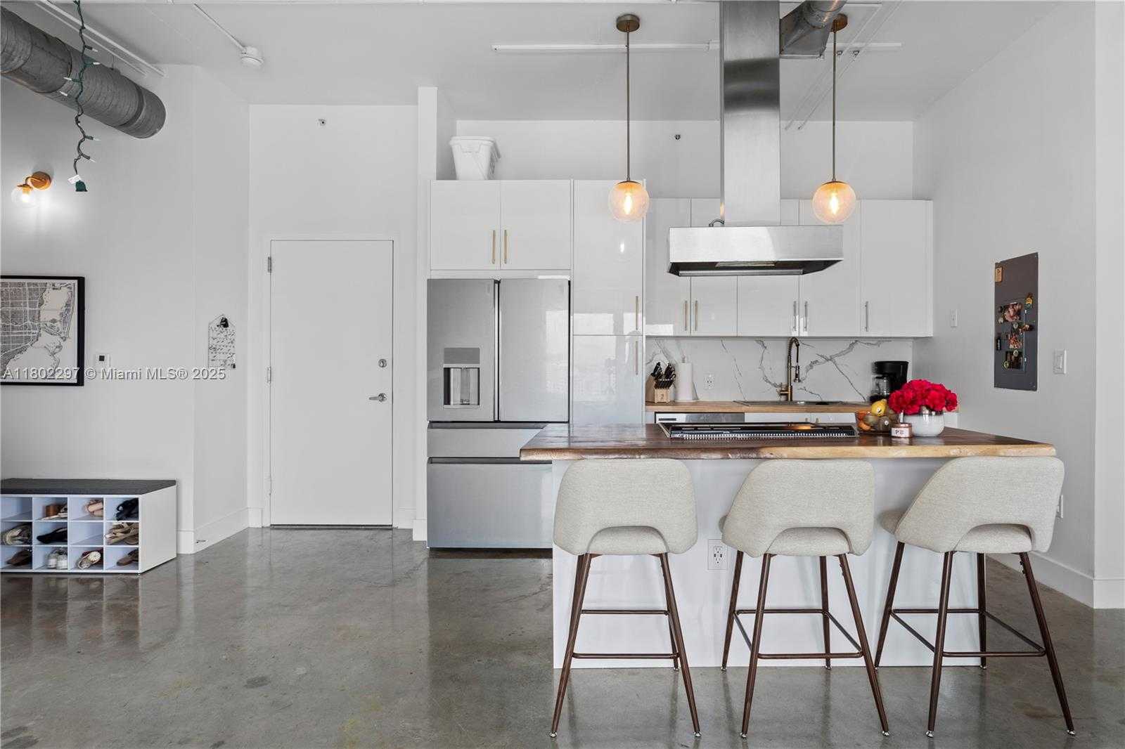 Small Image of 10 SOUTH WEST SOUTH RIVER DR #1715, Miami Number 3