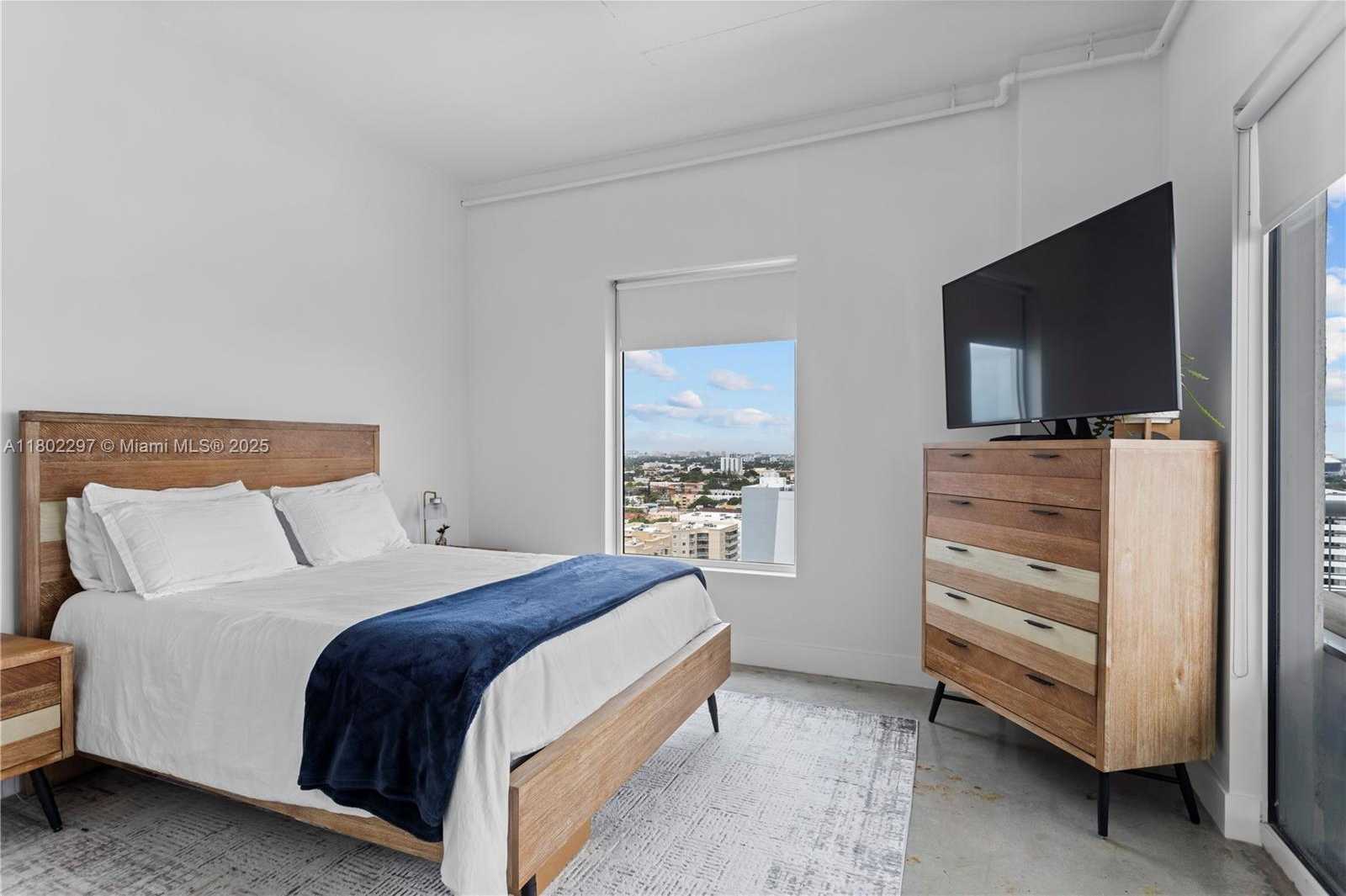 Small Image of 10 SOUTH WEST SOUTH RIVER DR #1715, Miami Number 7