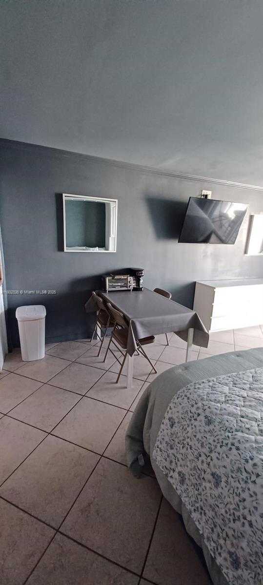 Small Image of 19201 COLLINS AVE #1105, Sunny Isles Beach Number 23