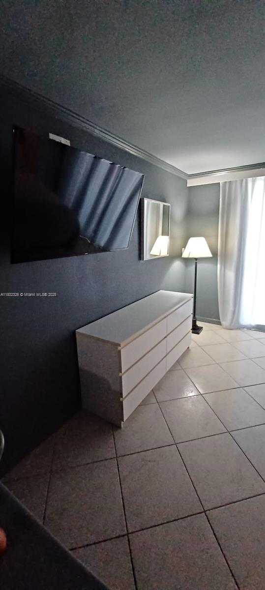 Small Image of 19201 COLLINS AVE #1105, Sunny Isles Beach Number 26