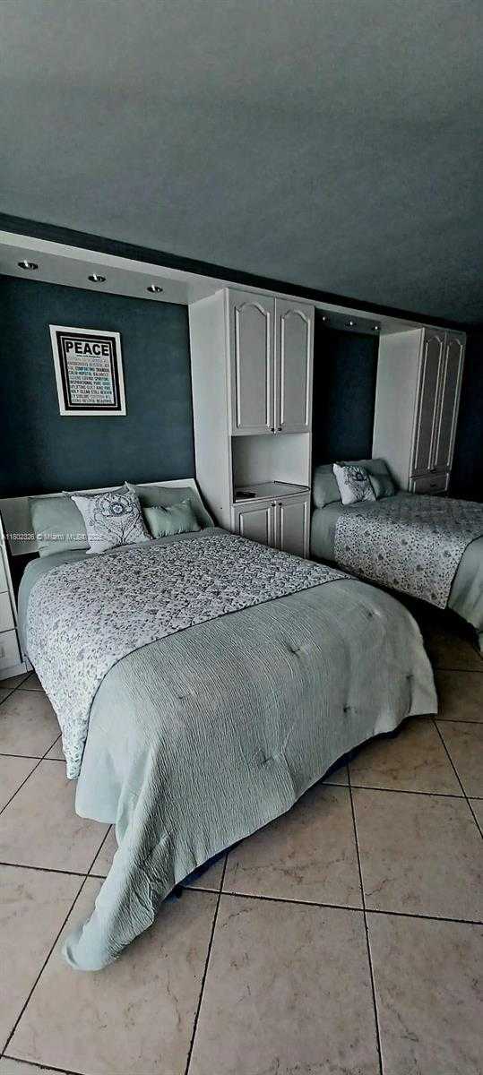 Small Image of 19201 COLLINS AVE #1105, Sunny Isles Beach Number 31