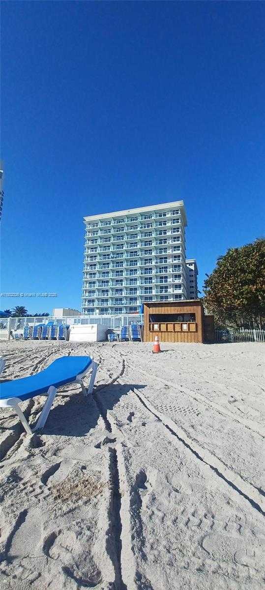 Small Image of 19201 COLLINS AVE #1105, Sunny Isles Beach Number 34