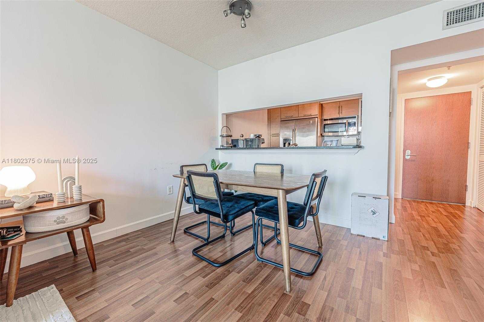Small Image of 31 SOUTH EAST 5 ST #1603, Miami Number 4