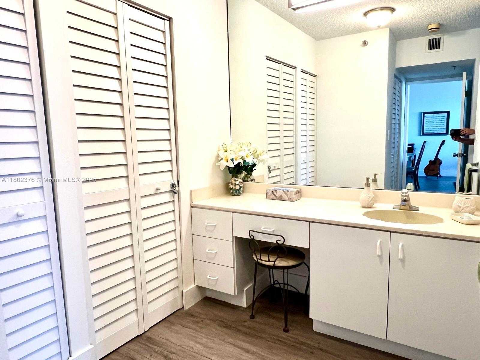 Small Image of 20505 EAST COUNTRY CLUB DR #1932, Aventura Number 7