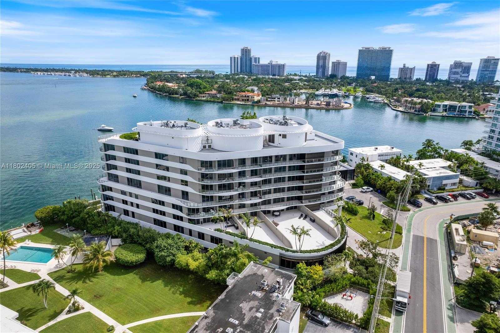 Small Image of 1135 103RD ST #203, Bay Harbor Islands Number 4