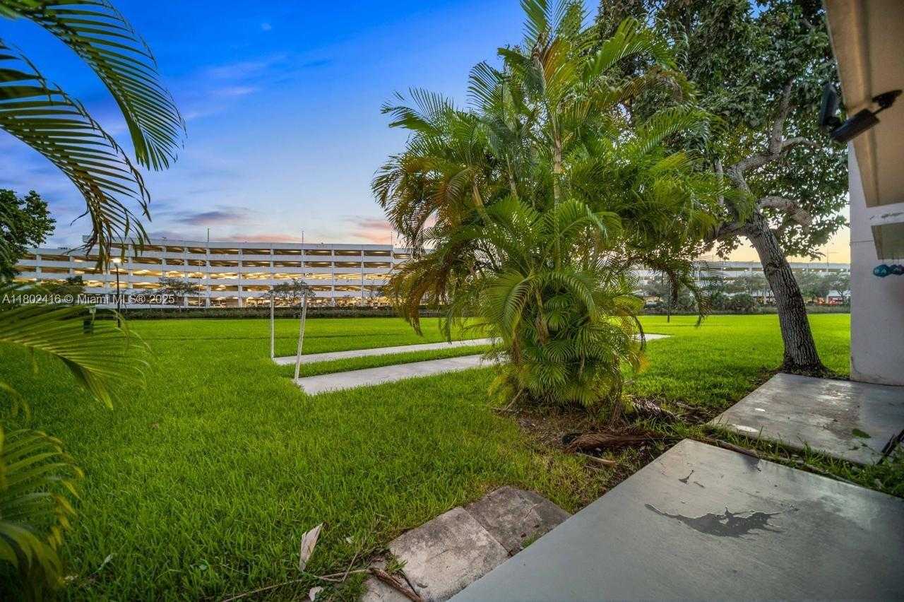 Small Image of 7344 SOUTH WEST 82ND ST #C107, Miami Number 22