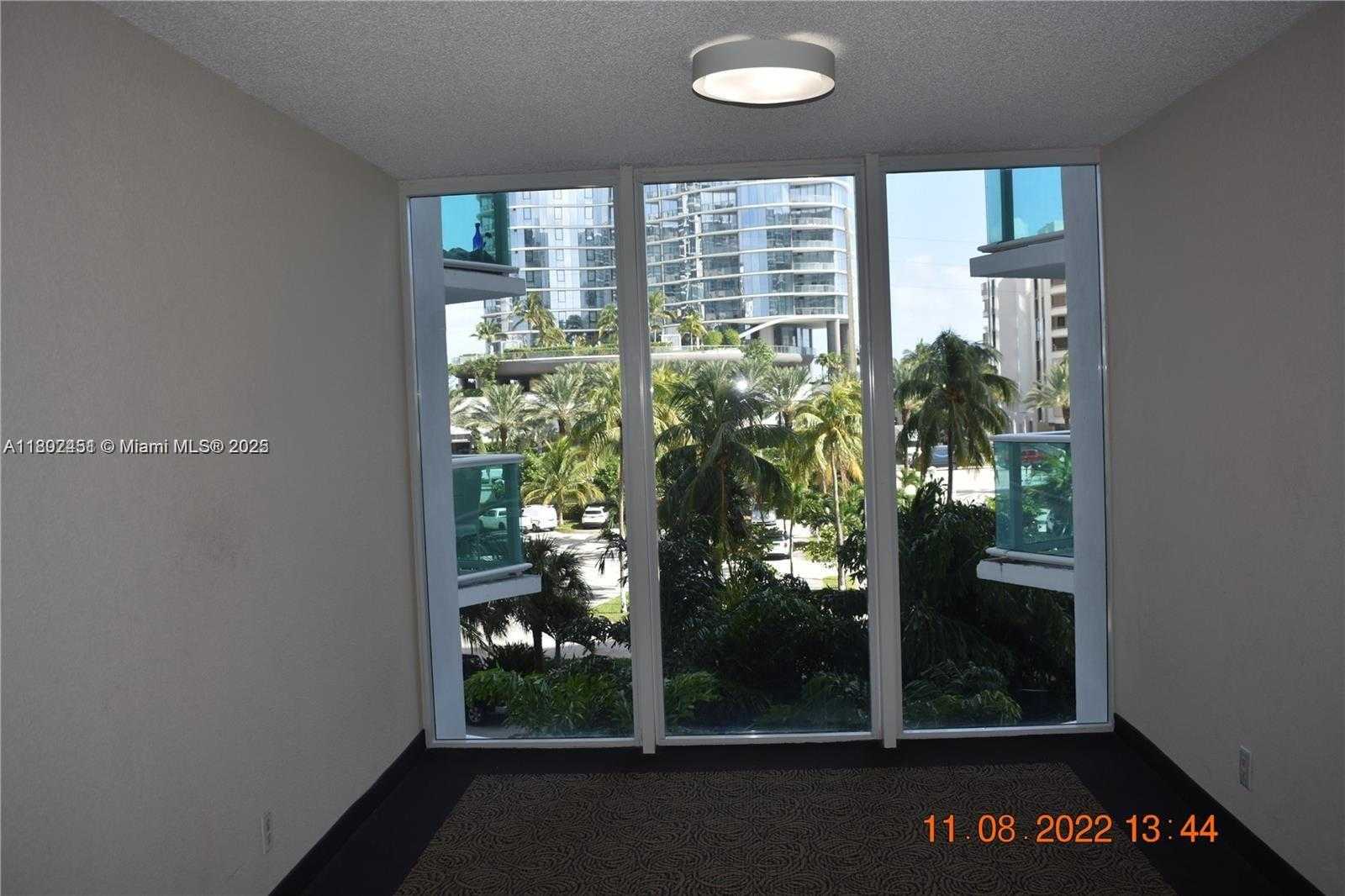 Small Image of 100 BAYVIEW DR #309, Sunny Isles Beach Number 23