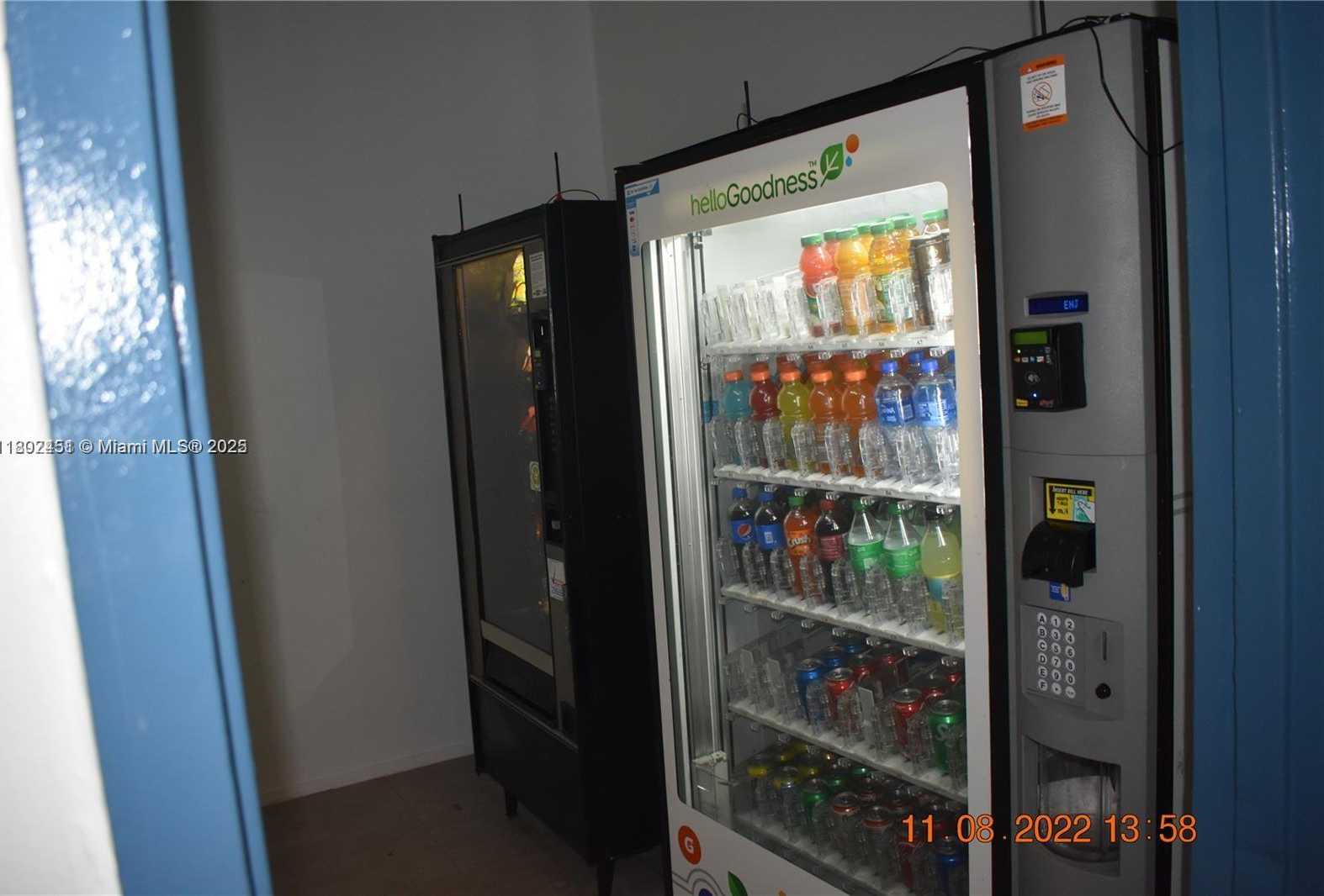 Small Image of 100 BAYVIEW DR #309, Sunny Isles Beach Number 29