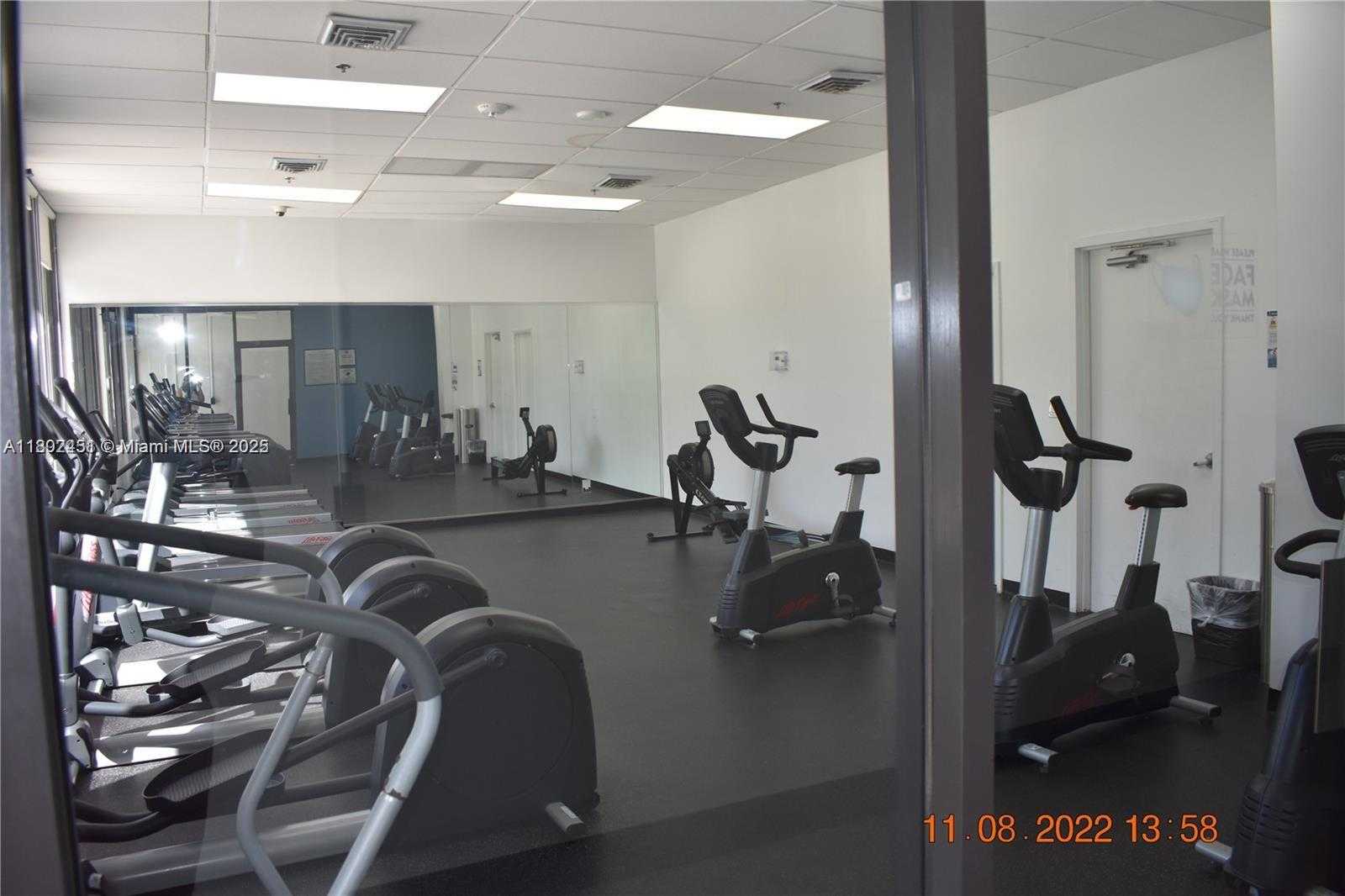 Small Image of 100 BAYVIEW DR #309, Sunny Isles Beach Number 31