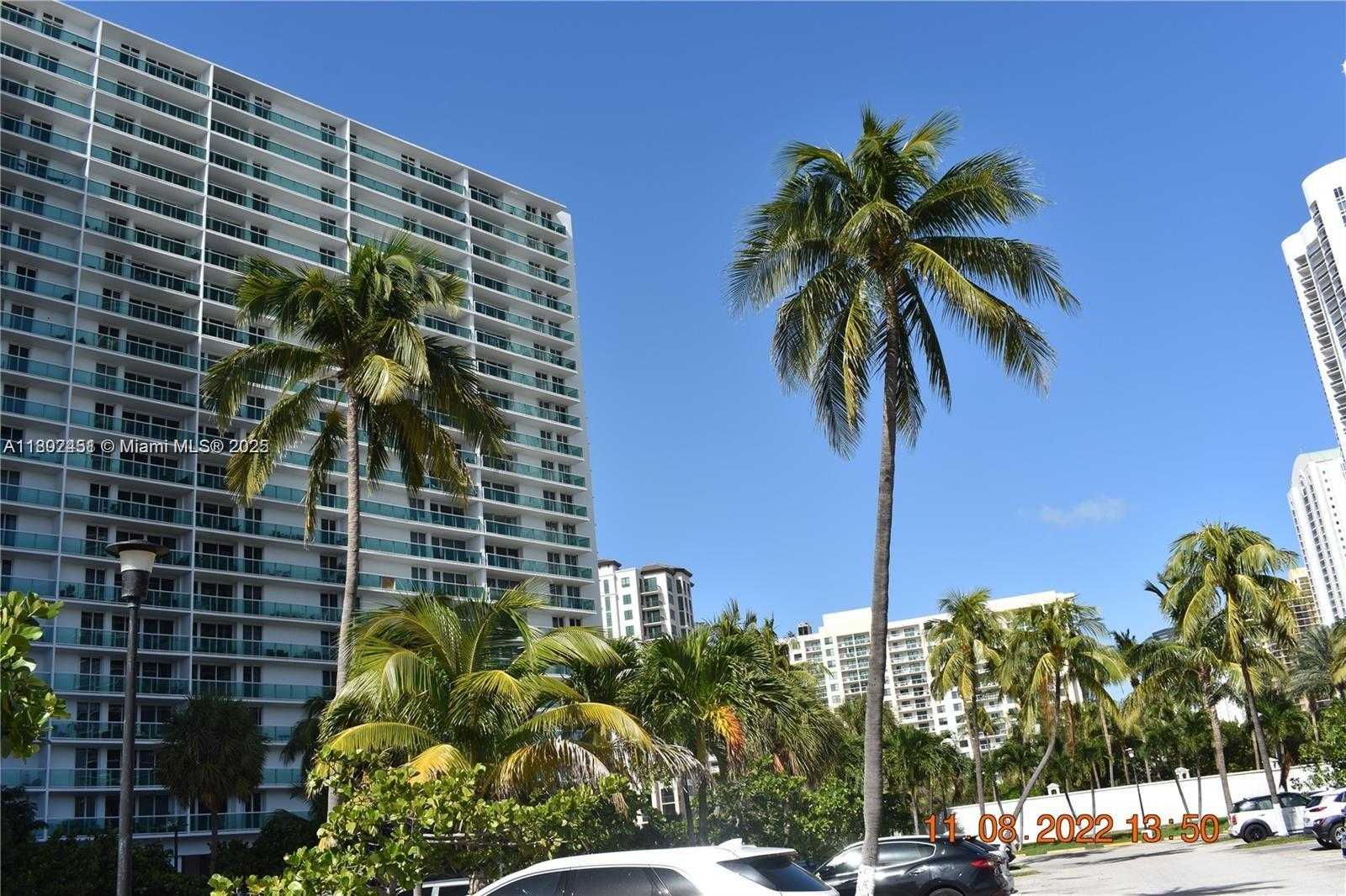 Small Image of 100 BAYVIEW DR #309, Sunny Isles Beach Number 36