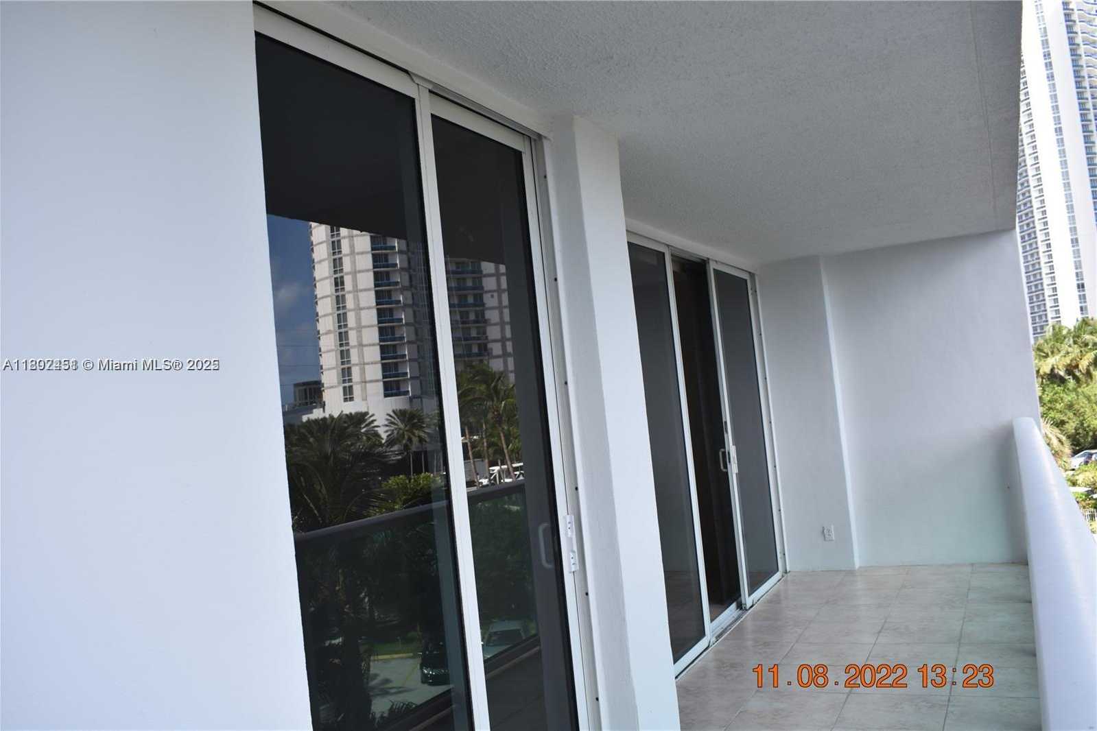 Small Image of 100 BAYVIEW DR #309, Sunny Isles Beach Number 63