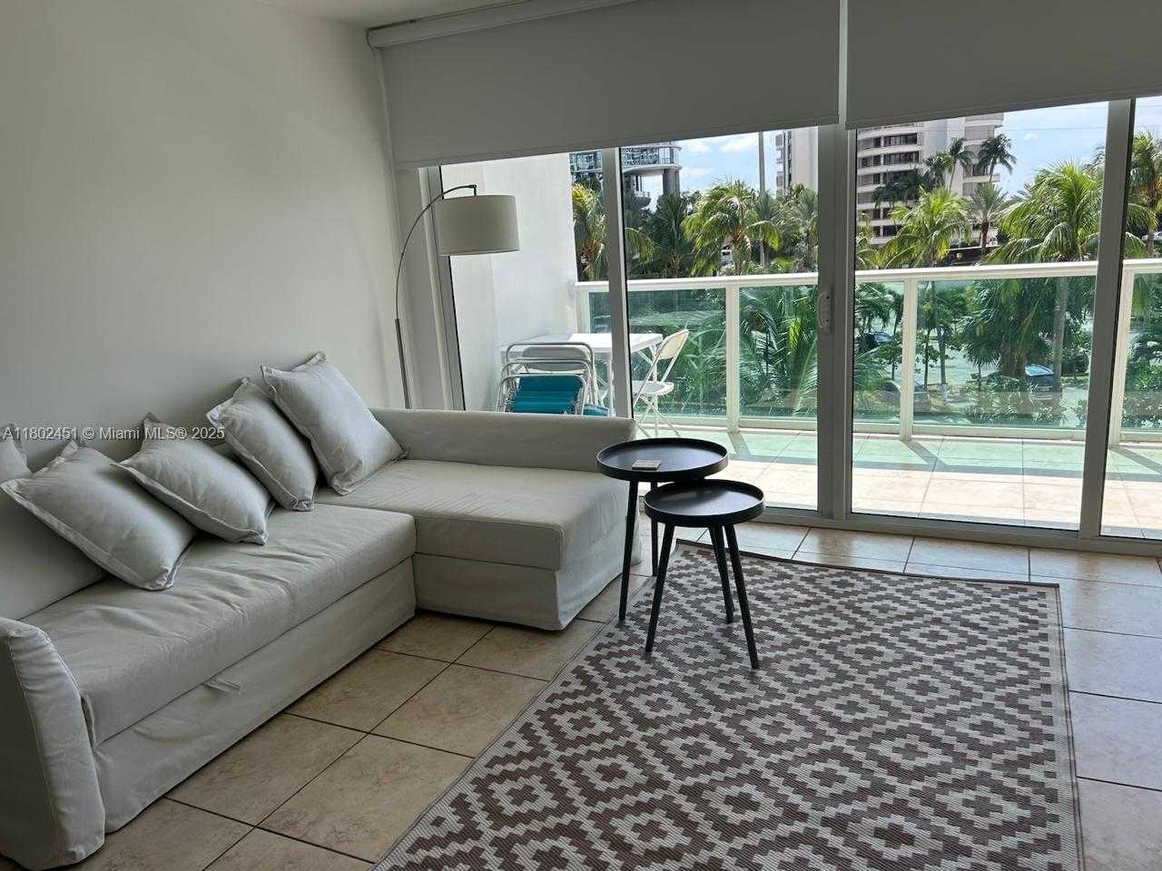 Small Image of 100 BAYVIEW DR #309, Sunny Isles Beach Number 7