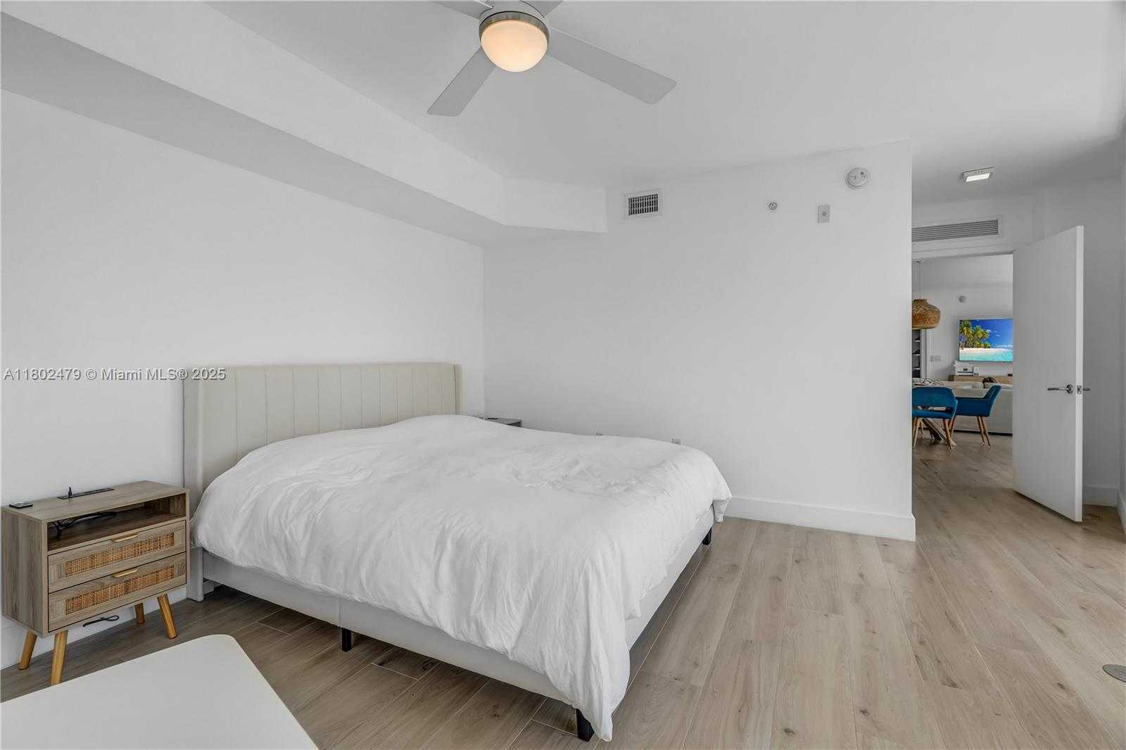 Small Image of 6620 INDIAN CREEK DR #619, Miami Beach Number 18