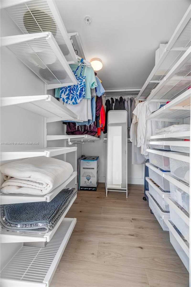 Small Image of 6620 INDIAN CREEK DR #619, Miami Beach Number 22