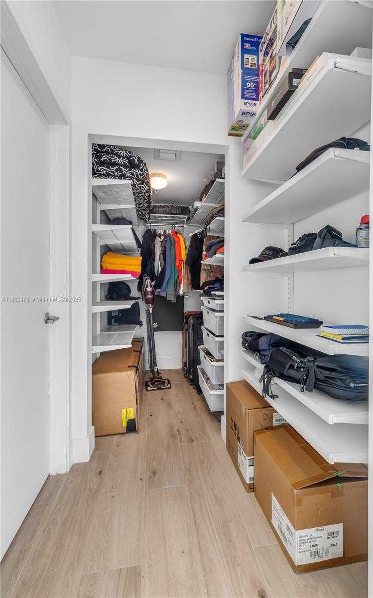 Small Image of 6620 INDIAN CREEK DR #619, Miami Beach Number 23