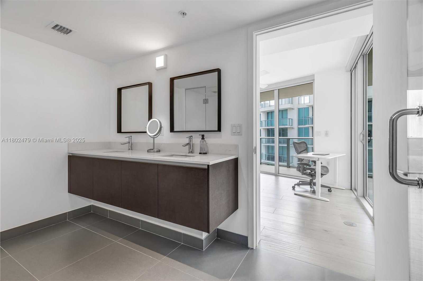 Small Image of 6620 INDIAN CREEK DR #619, Miami Beach Number 31