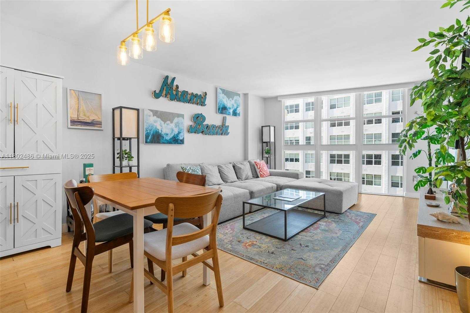 Small Image of 1228 WEST AVE #704, Miami Beach Number 4