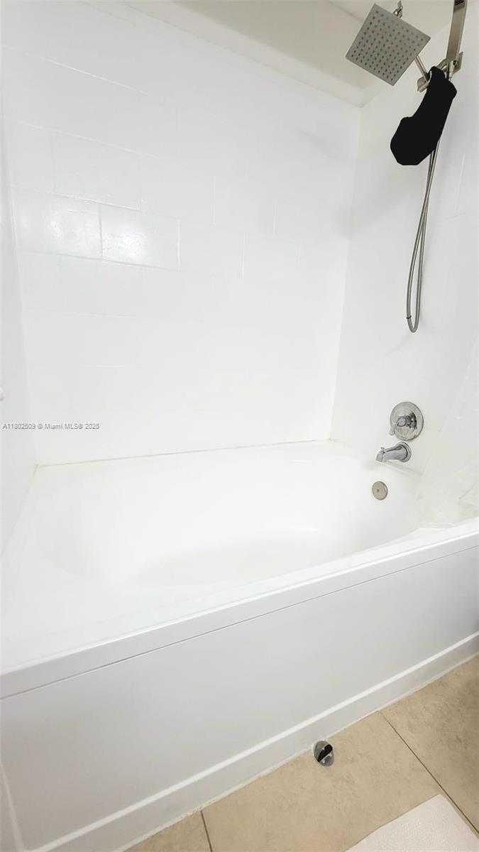 Small Image of 10670 SOUTH WEST 156TH PL #313, Miami Number 7