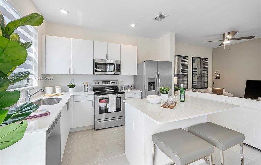 Small Image of 16228 SOUTH WEST 291ST ST, Homestead Number 19