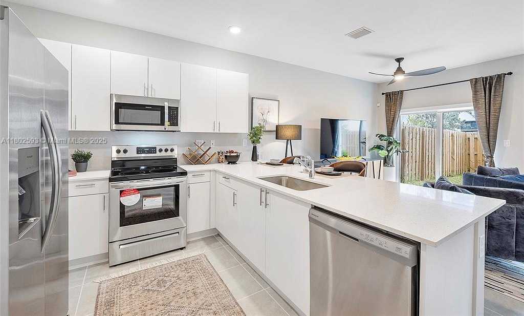 Small Image of 16224 SOUTH WEST 291ST ST, Homestead Number 14