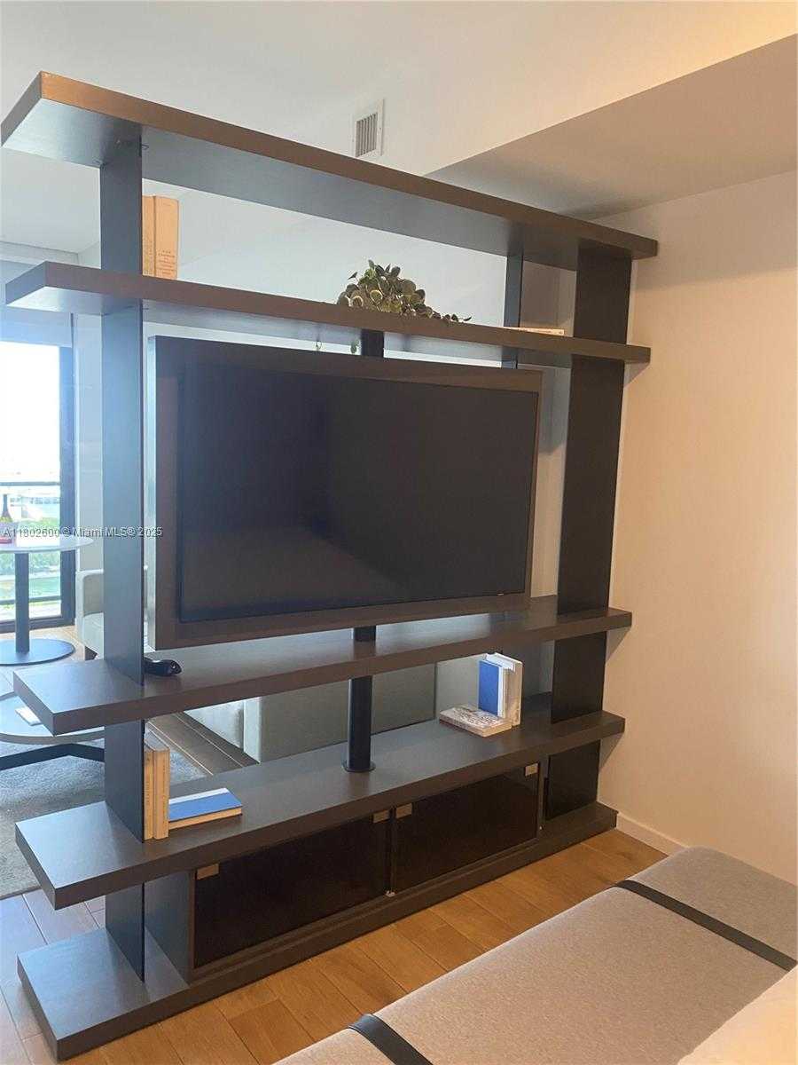 Small Image of 398 NORTH EAST 5TH ST #1903, Miami Number 6