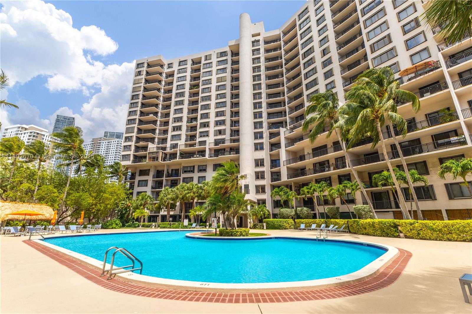 Small Image of 540 BRICKELL KEY DR #904, Miami Number 24
