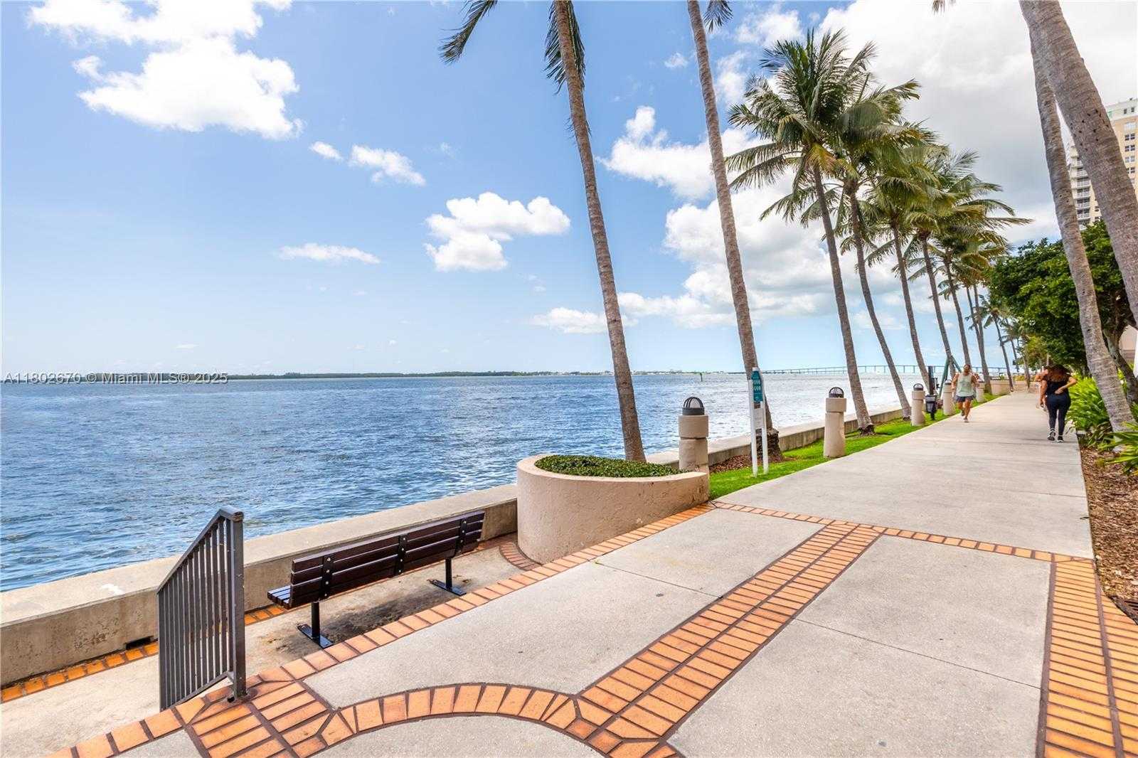 Small Image of 540 BRICKELL KEY DR #904, Miami Number 25