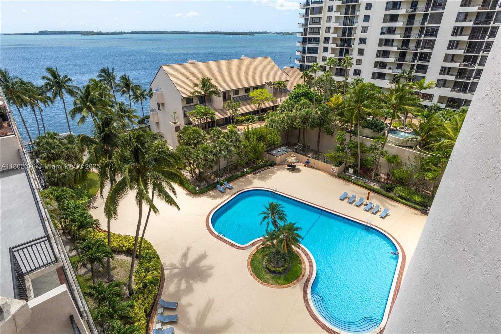 Small Image of 540 BRICKELL KEY DR #904, Miami Number 28